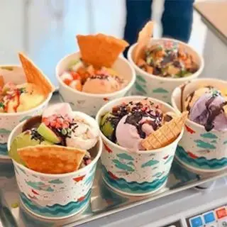 Hình ảnh Kem dừa tô giấy