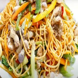 Hình ảnh Mì xào gà