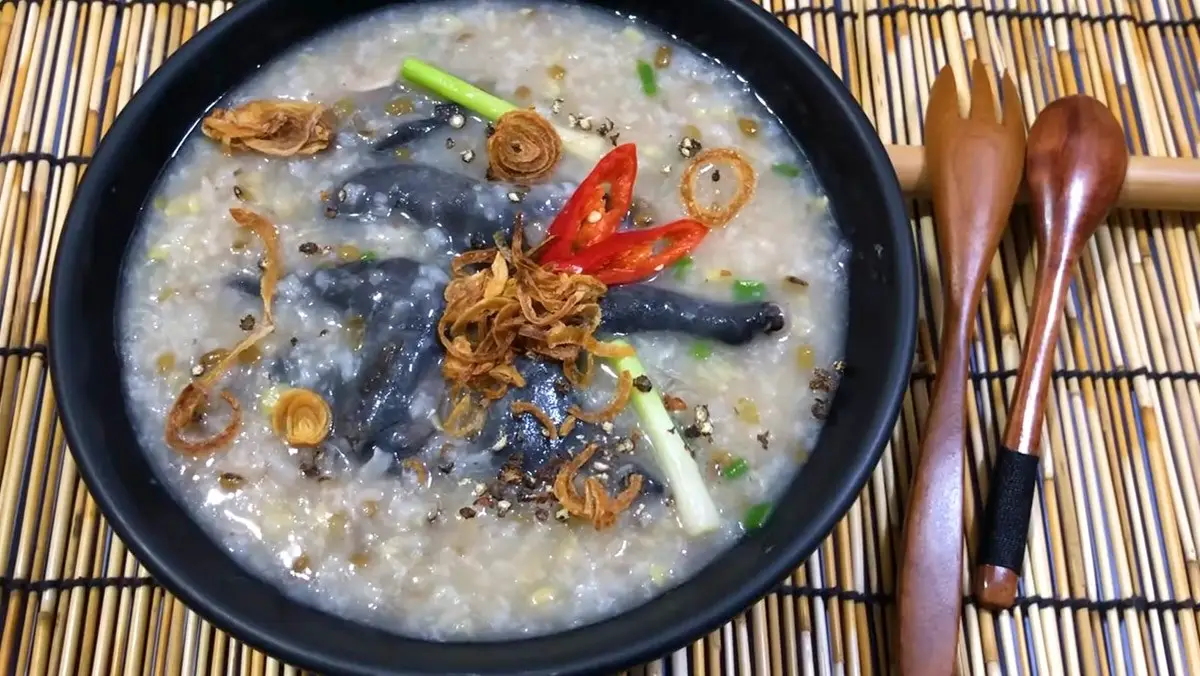 Hình ảnh Cháo gà ác đậu xanh hạt sen