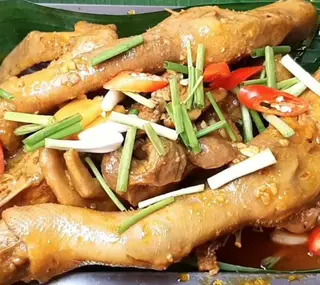 Hình ảnh Phá lấu cổ vịt dài
