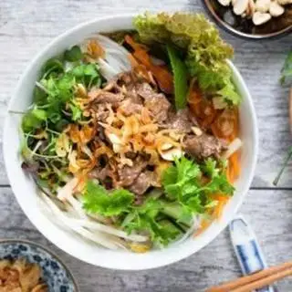 Hình ảnh Bún bò trộn Nam Bộ