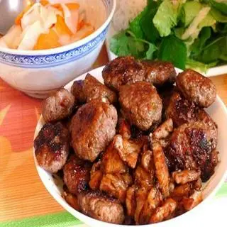 Hình ảnh Bún chả băm - chả miếng