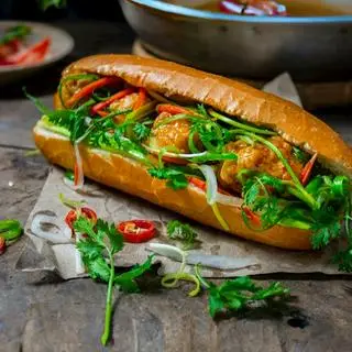 Hình ảnh Bánh mì xíu mại