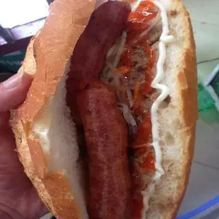 Hình ảnh Bánh mì chả lạp xường