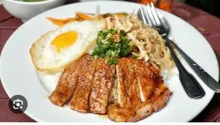 Hình ảnh Cơm sườn trứng