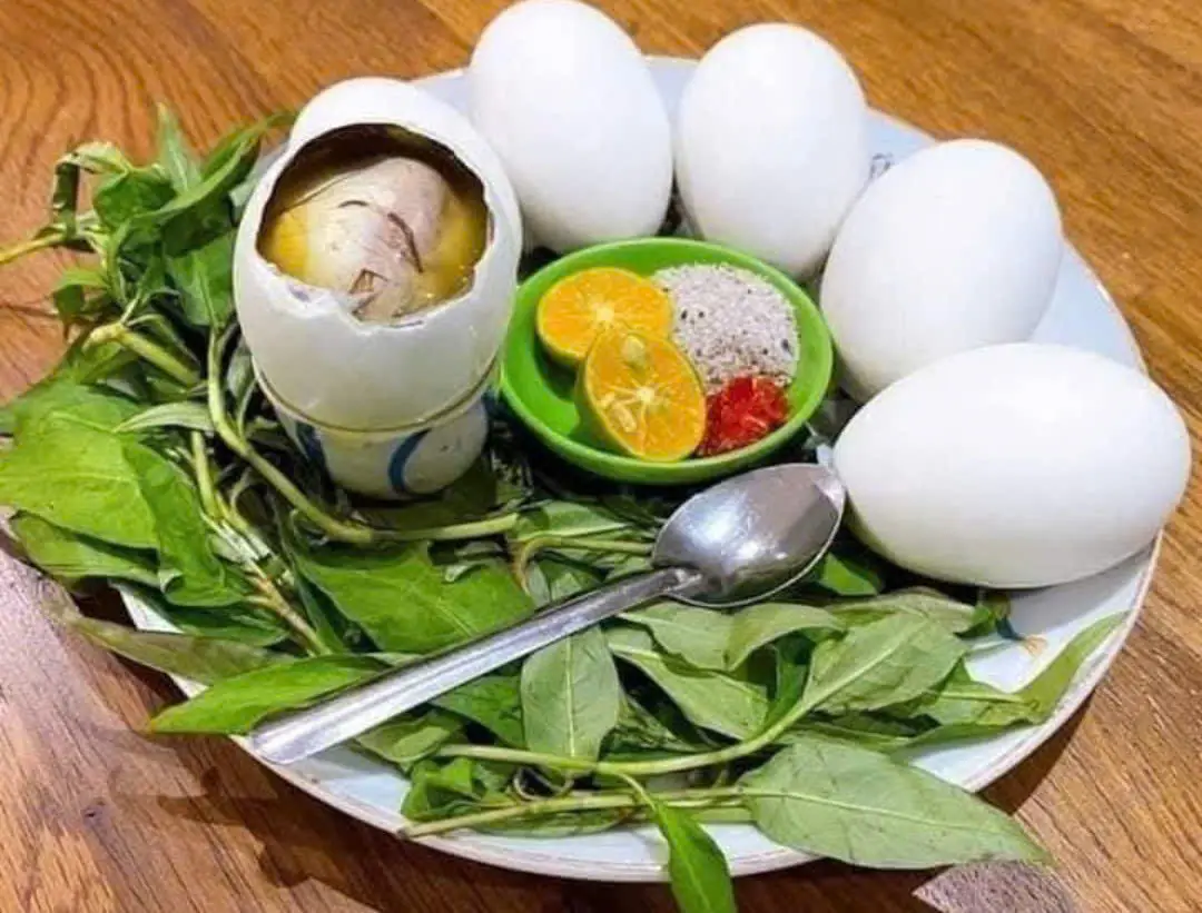 Hình ảnh Hột vịt lộn luộc