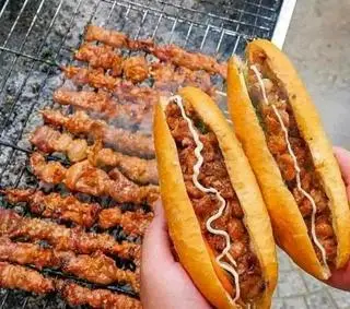 Hình ảnh Bánh mì thịt nướng