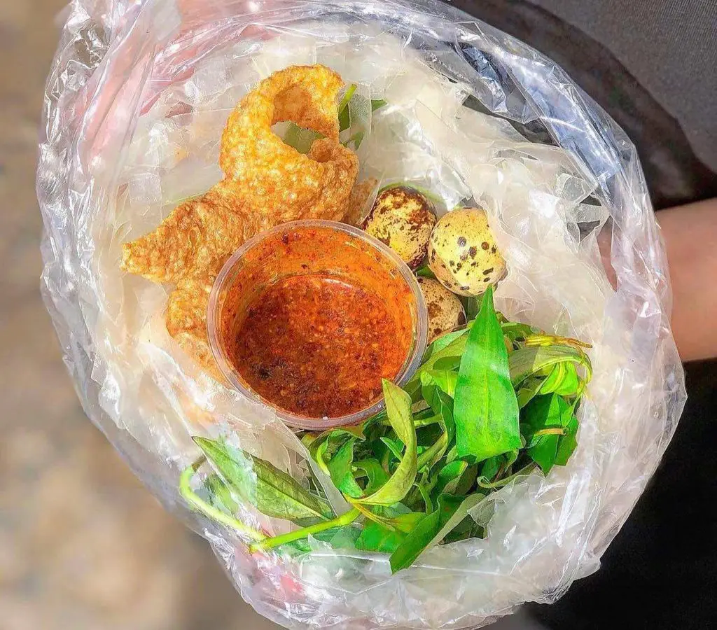 Hình ảnh Bánh tráng chấm ( sốt muối tắc)