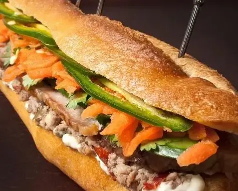Hình ảnh Bánh mì thập cẩm