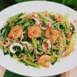Hình ảnh Mì xào tôm - mực