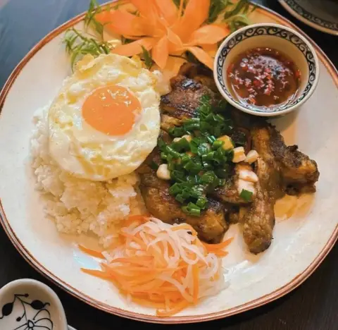 Hình ảnh Cơm Tấm Bún Thịt Nướng Cô Út - Bùi Công Trừng