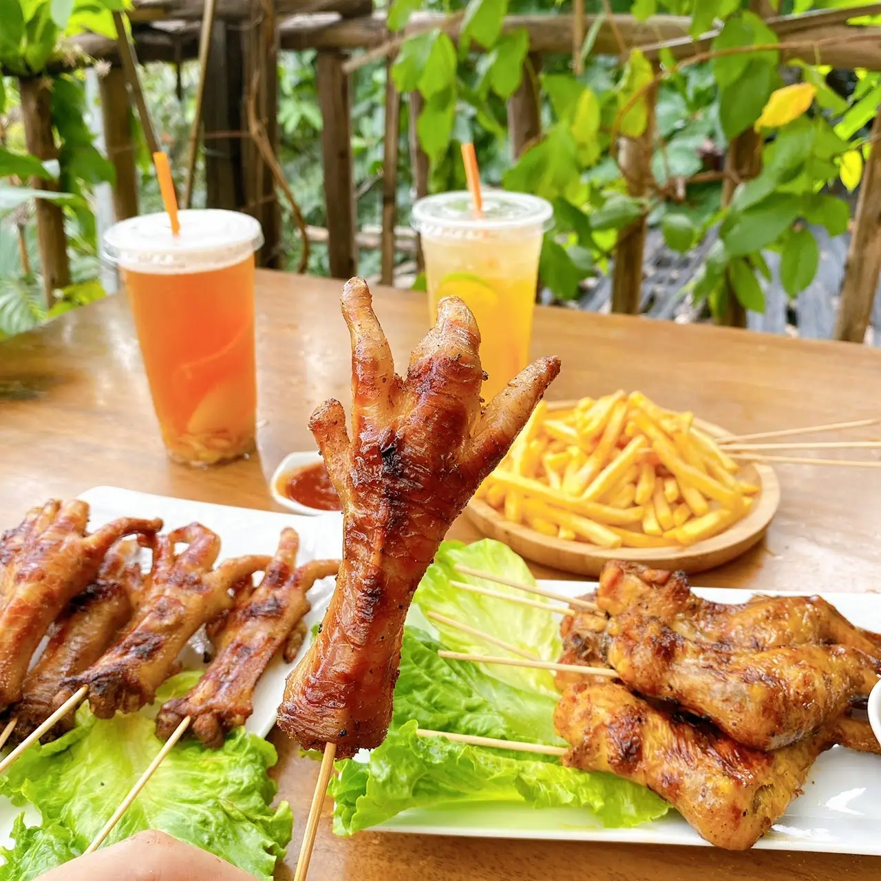 Hình ảnh Chân gà nướng - 1 chân