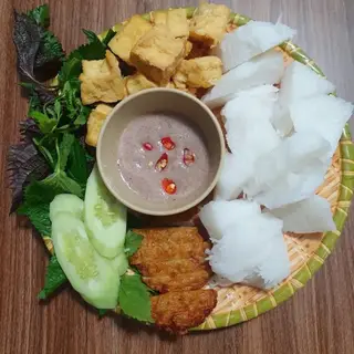 Hình ảnh Bún đậu chả cốm