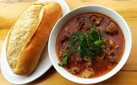 Hình ảnh Bánh mì sốt vang
