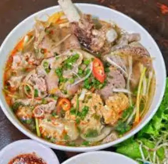 Hình ảnh Bún bò đặc biệt
