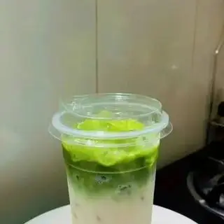 Hình ảnh Matcha latte đào