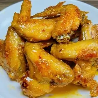 Hình ảnh Cơm cánh gà chiên mắm me