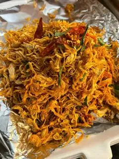 Hình ảnh Khô gà lá chanh nhà làm - 500g
