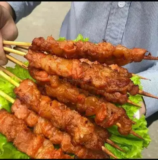 Hình ảnh Xiên gà đấy! không phải lợn đâu
