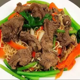 Hình ảnh Mì xào bò