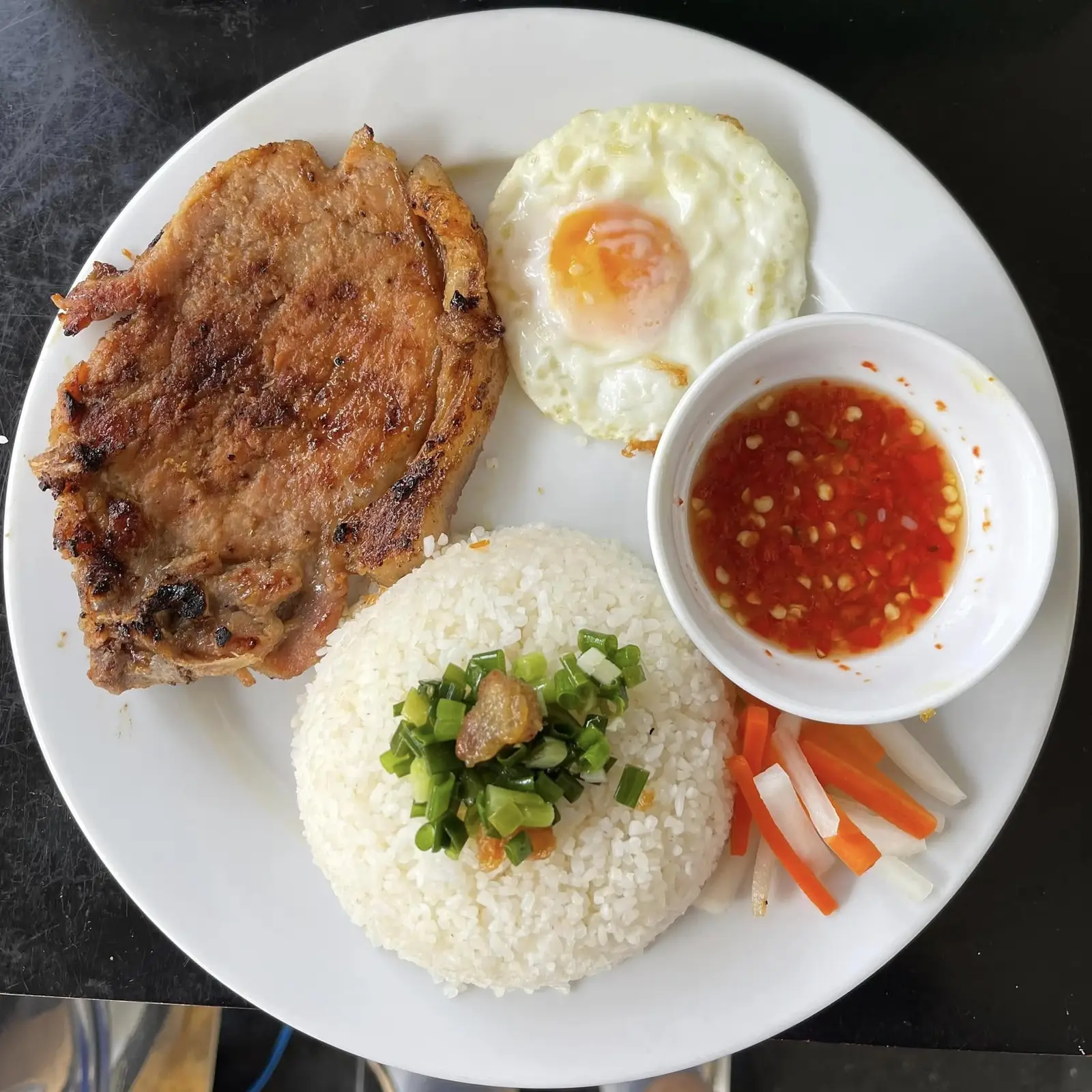 Hình ảnh Cơm tấm Sườn Ốp
