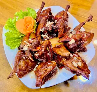 Hình ảnh Chim câu xào chua ngọt