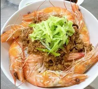 Hình ảnh CƠM TÔM TƯƠI LU ROU FAN 鮮蝦滷肉飯