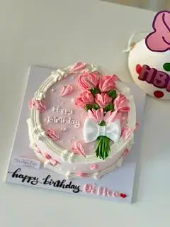 Hình ảnh Bánh kem cho nữ - 14cm