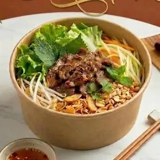 Hình ảnh Bún bò trộn full topping