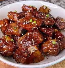 Hình ảnh Cơm thố sườn xào chua ngọt Hàn Quốc