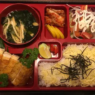 Hình ảnh Set Cơm Gà Nướng Muối Tiêu