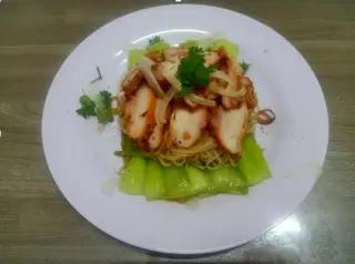 Hình ảnh Bún Gạo Xào Gà Quay Vị Xá Xíu