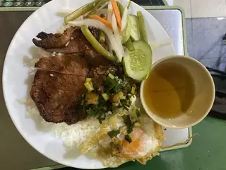 Hình ảnh Cơm sườn trứng ốp la