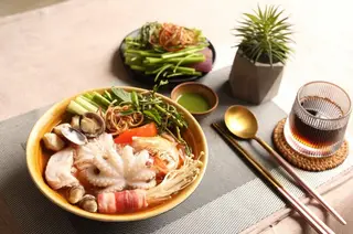Hình ảnh Bún Thái hải sản