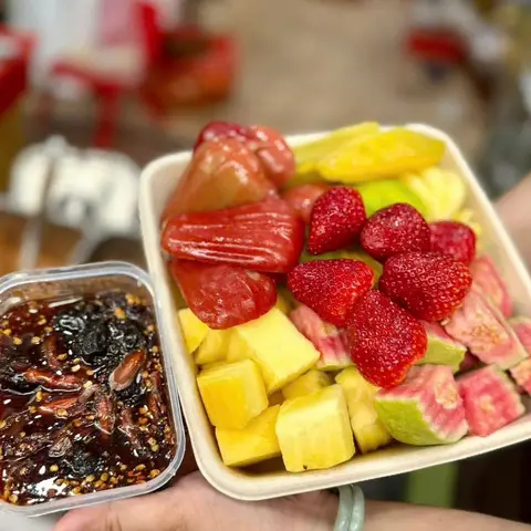 Hình ảnh Hoa Quả Gọt Sẵn Hà Nội - Phố Trung Kính