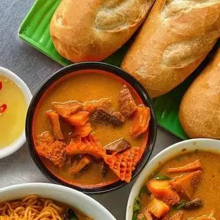 Hình ảnh Phá lấu bò - bánh mì - phần lớn