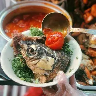 Hình ảnh Đầu cá lớn thêm