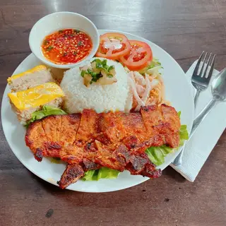 Hình ảnh Cơm sườn bì chả trứng - Canh