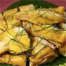 Hình ảnh Gà hấp lá chanh nửa con - muối chấm thần thánh