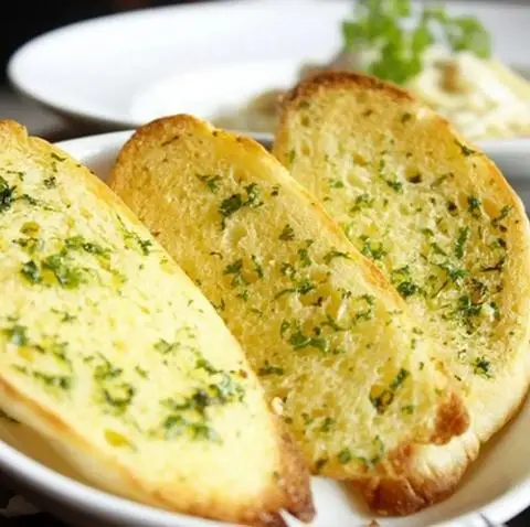 Hình ảnh Bánh Mì Mini Ms Trà - Dương Đức Hiền