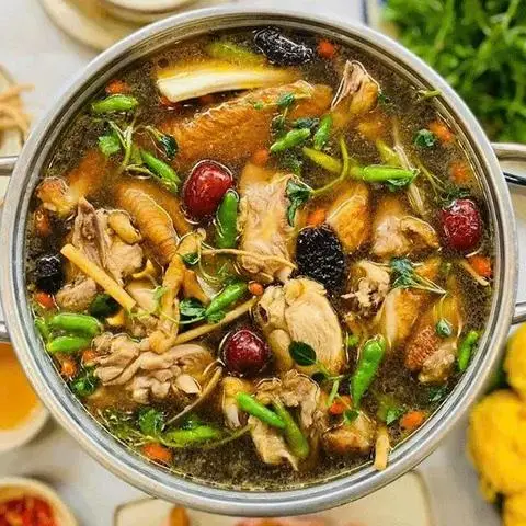 Hình ảnh Ông Mập Quán - Gà Tiềm Ớt Hiểm & Món Ăn Bình Dân - Song Hành