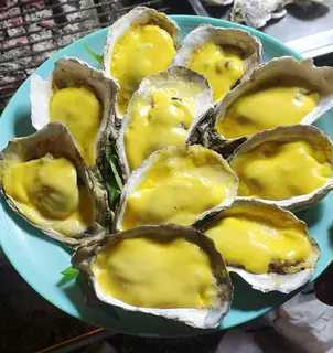 Hình ảnh Hàu nướng phô mai trứng