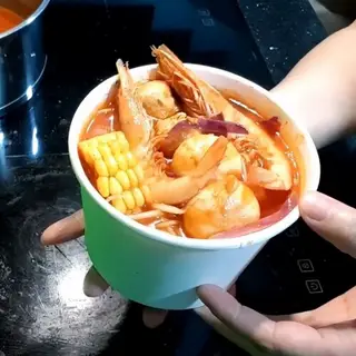 Hình ảnh Lẩu ly viên chiên thập cẩm