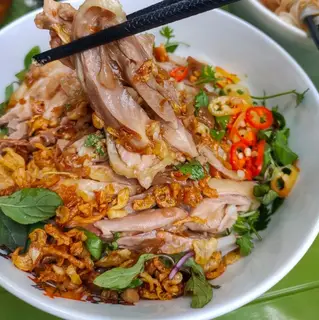Hình ảnh Bún gà trộn