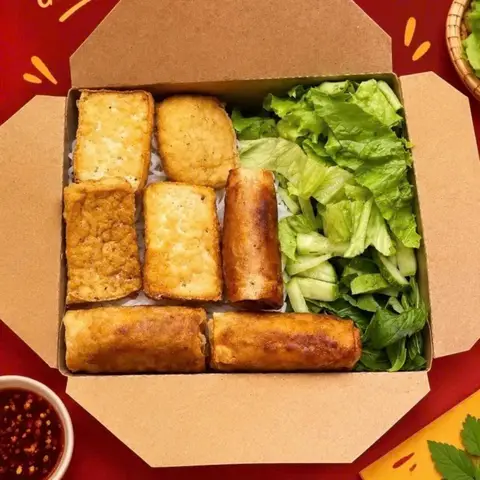 Hình ảnh Bún đậu hủ chả giò