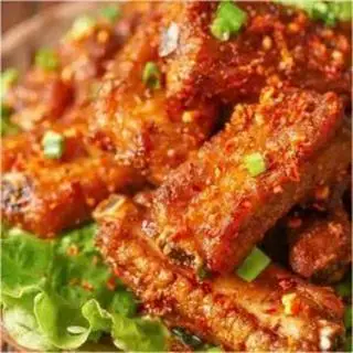 Hình ảnh Cơm sườn cay sốt đặc biệt