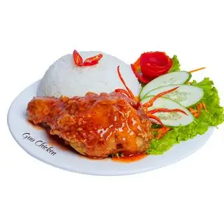 Hình ảnh Cơm gà sốt cay nóng