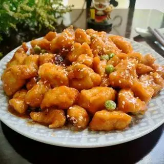 Hình ảnh Cơm chiên gà viên sốt hs