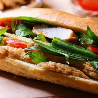 Hình ảnh Bánh mì chả cá