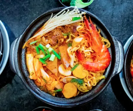 Hình ảnh Mì kim chi Hải Sản